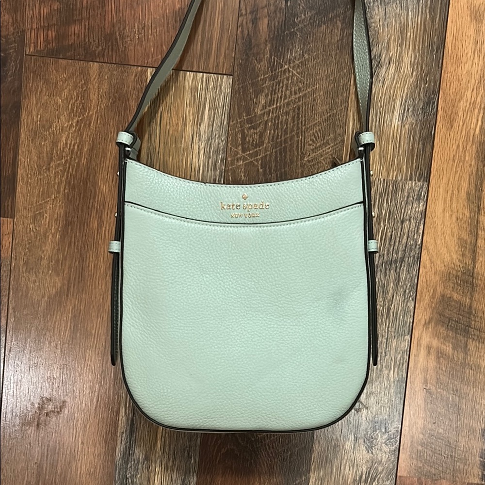 Kate Spade Green Shoulder Bag with Minimalist Design
